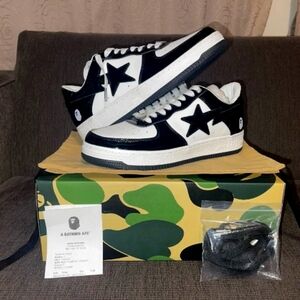 Bape sta black and white low